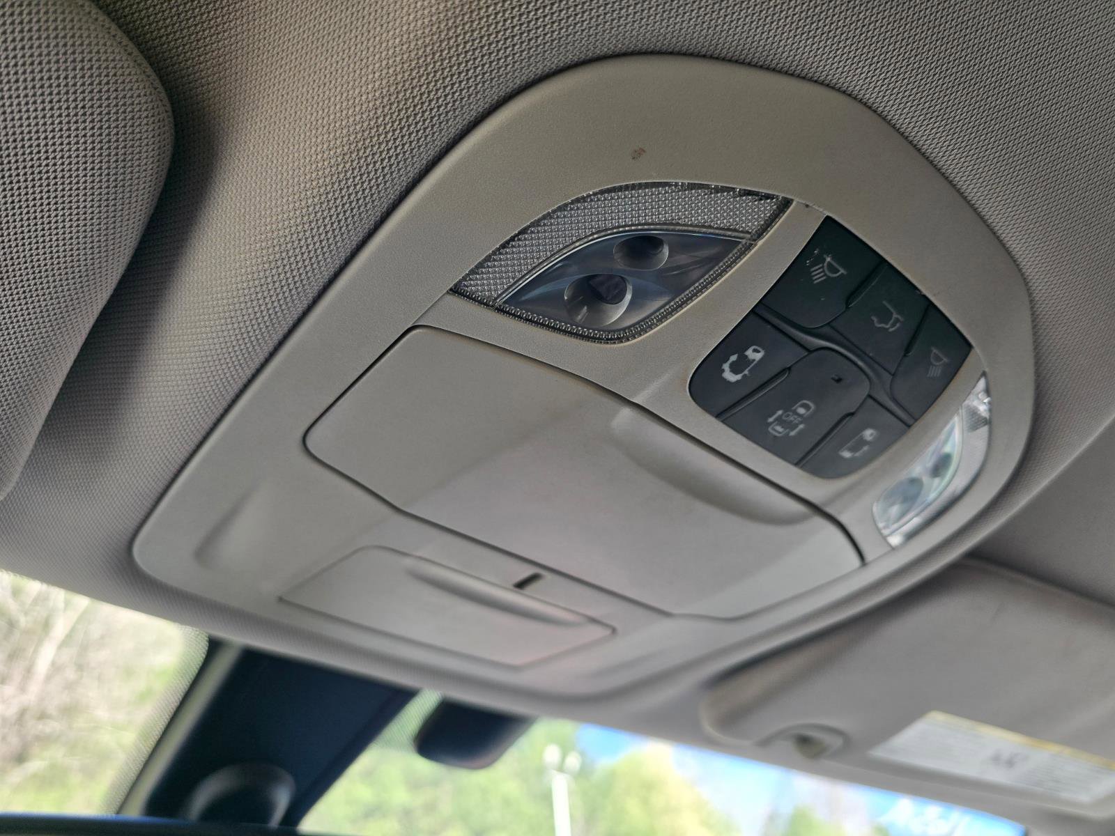 Used 2018 Chrysler Pacifica Touring Plus image 24