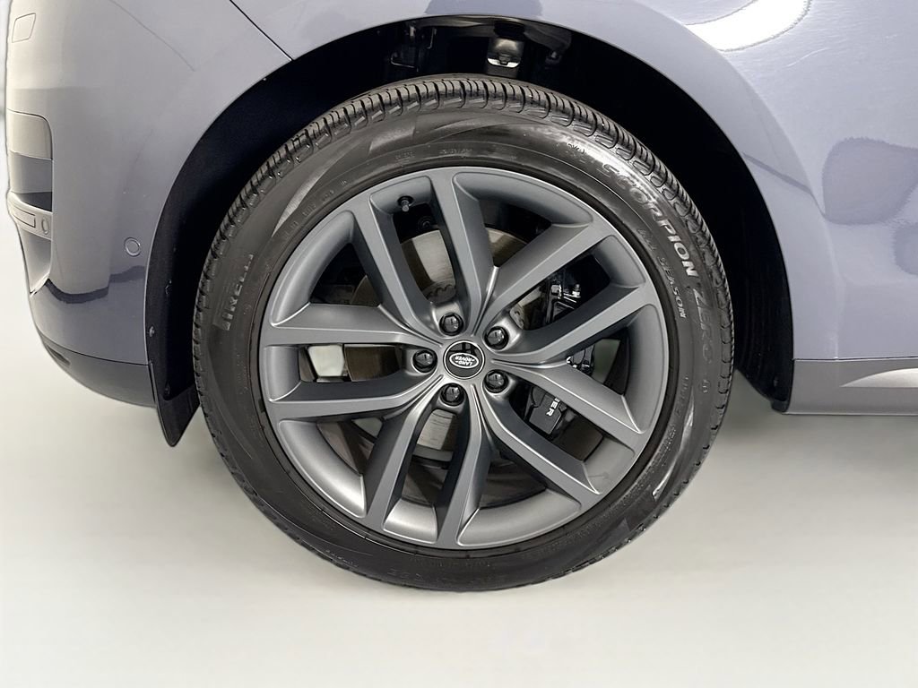 Used 2024 Land Rover Range Rover Sport SE image 30