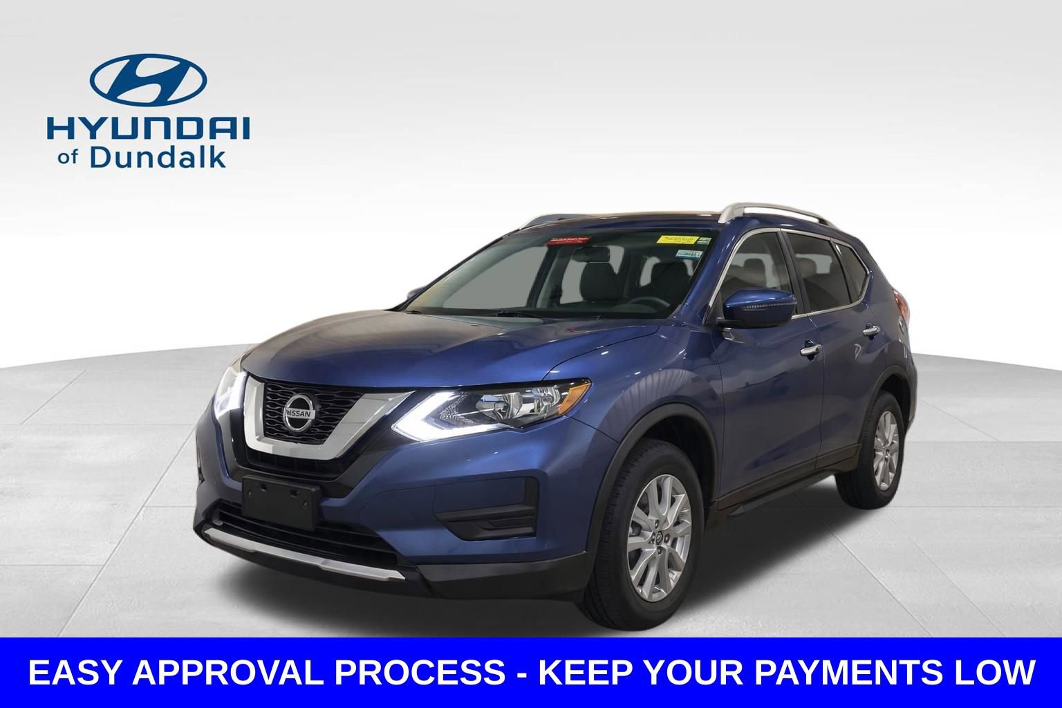 Used 2019 Nissan Rogue SV image 1