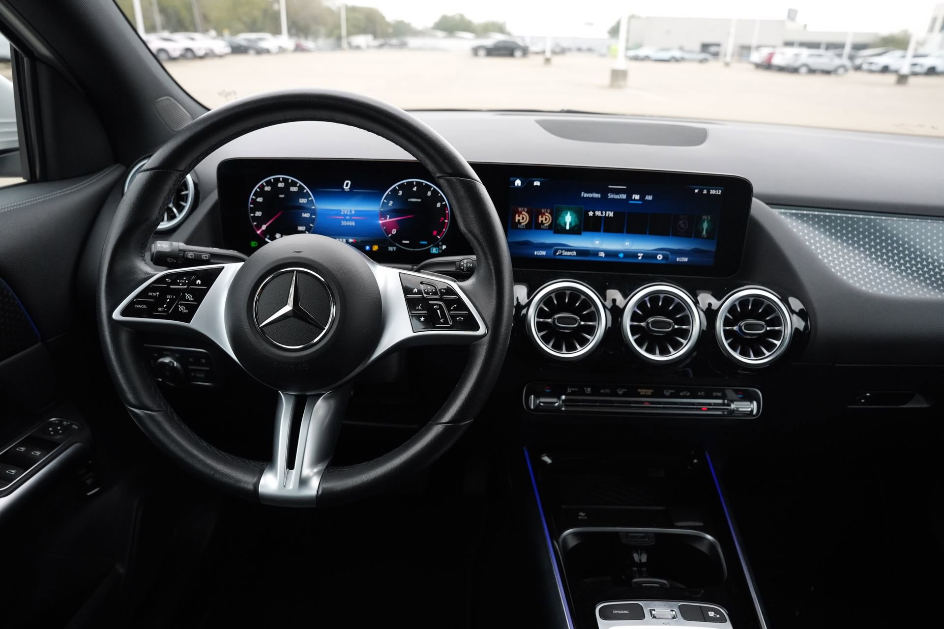 Used 2025 Mercedes-Benz GLA 250 image 9