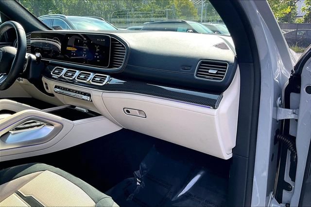 Certified 2025 Mercedes-Benz GLE 53 AMG 4MATIC image 15
