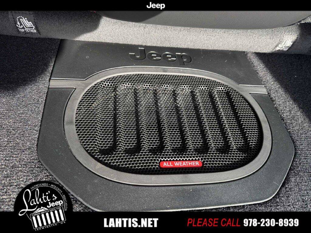 New 2026 Jeep Wrangler Rubicon AWD/4WD image 25