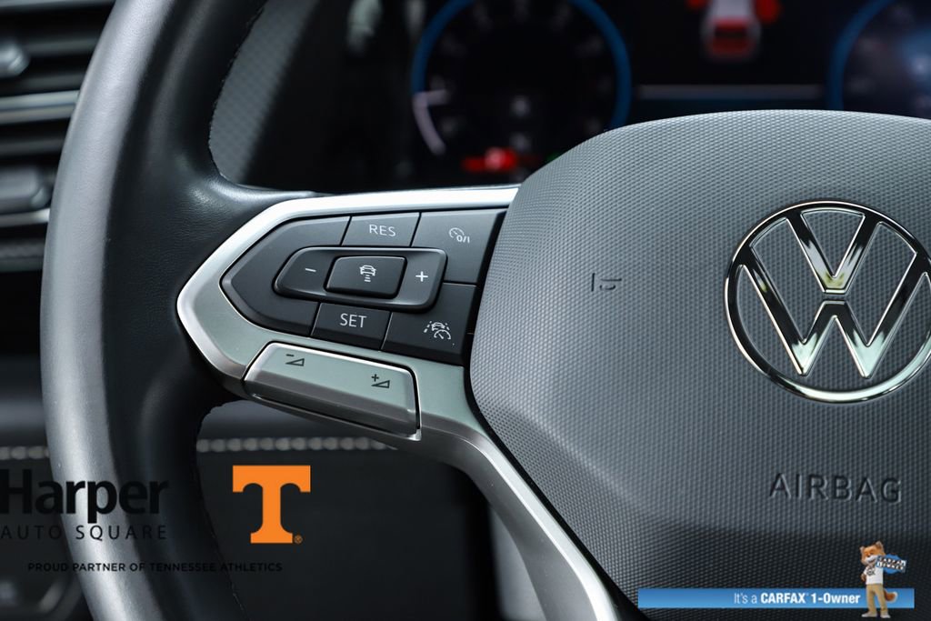 Used 2024 Volkswagen Atlas Cross Sport SEL Premium R-Line image 21