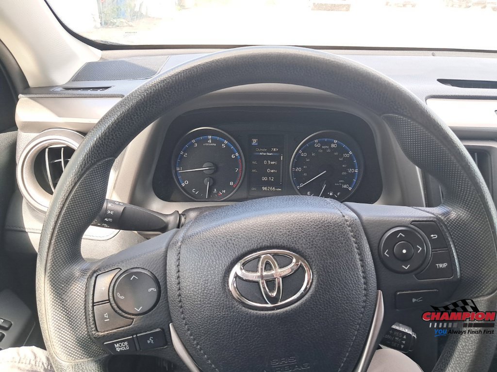 Used 2017 Toyota RAV4 LE w/ All Weather Liner Package AWD/4WD image 27