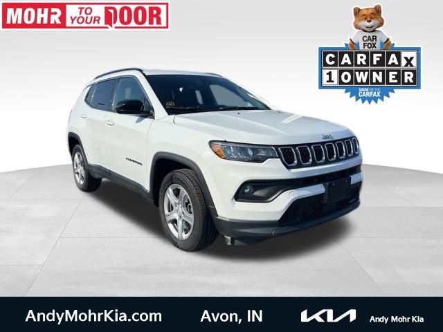 Used 2023 Jeep Compass Latitude image 1