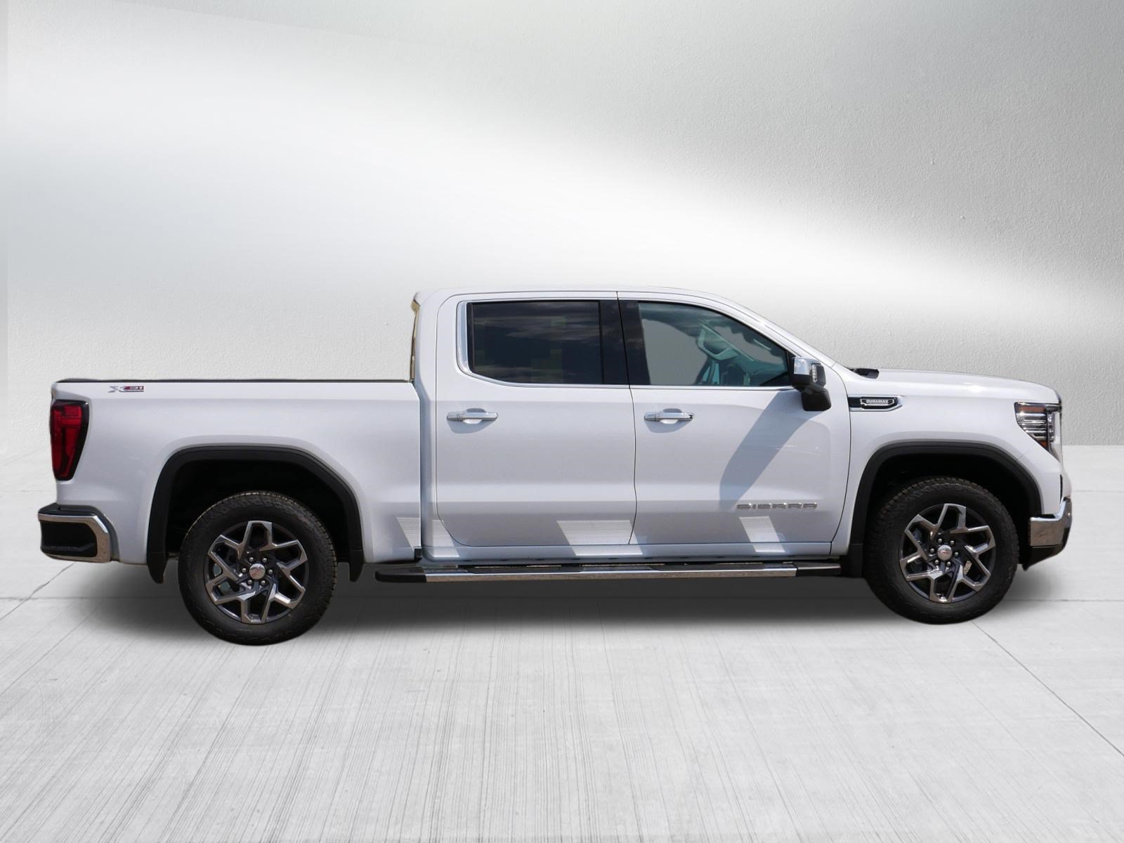 New 2026 GMC Sierra 1500 SLT w/ SLT Premium Plus Package AWD/4WD image 6