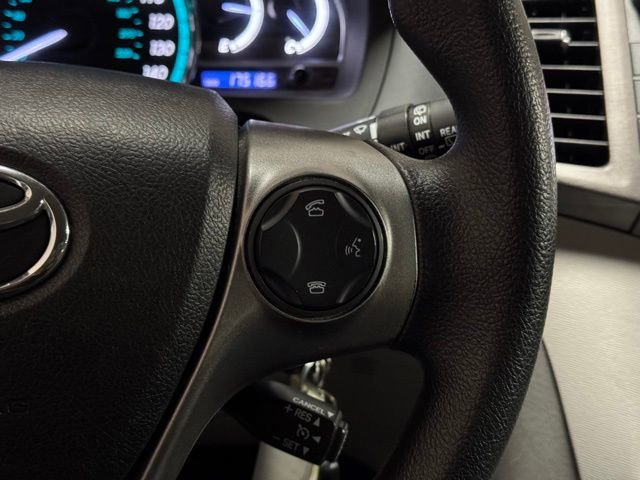 Used 2015 Toyota Venza LE AWD/4WD image 18