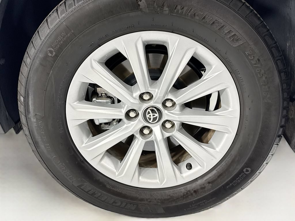 Used 2026 Toyota Grand Highlander FWD image 32