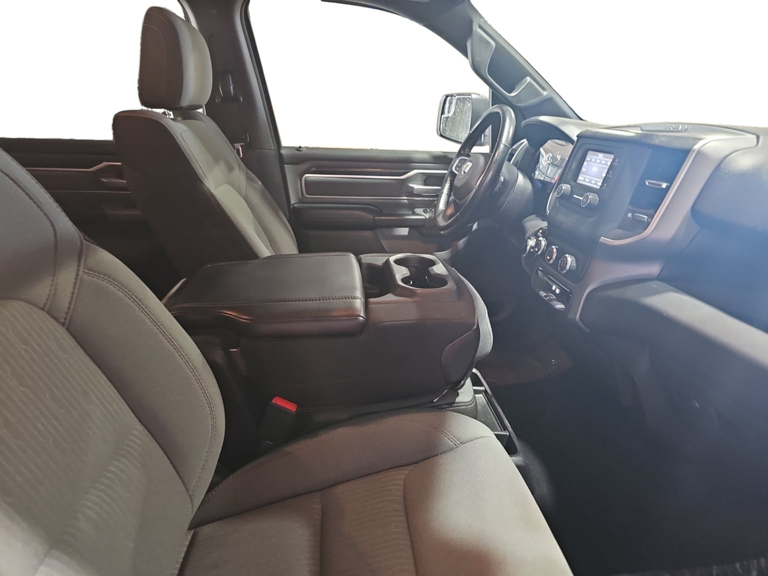 Used 2022 RAM 1500 Big Horn AWD/4WD image 17