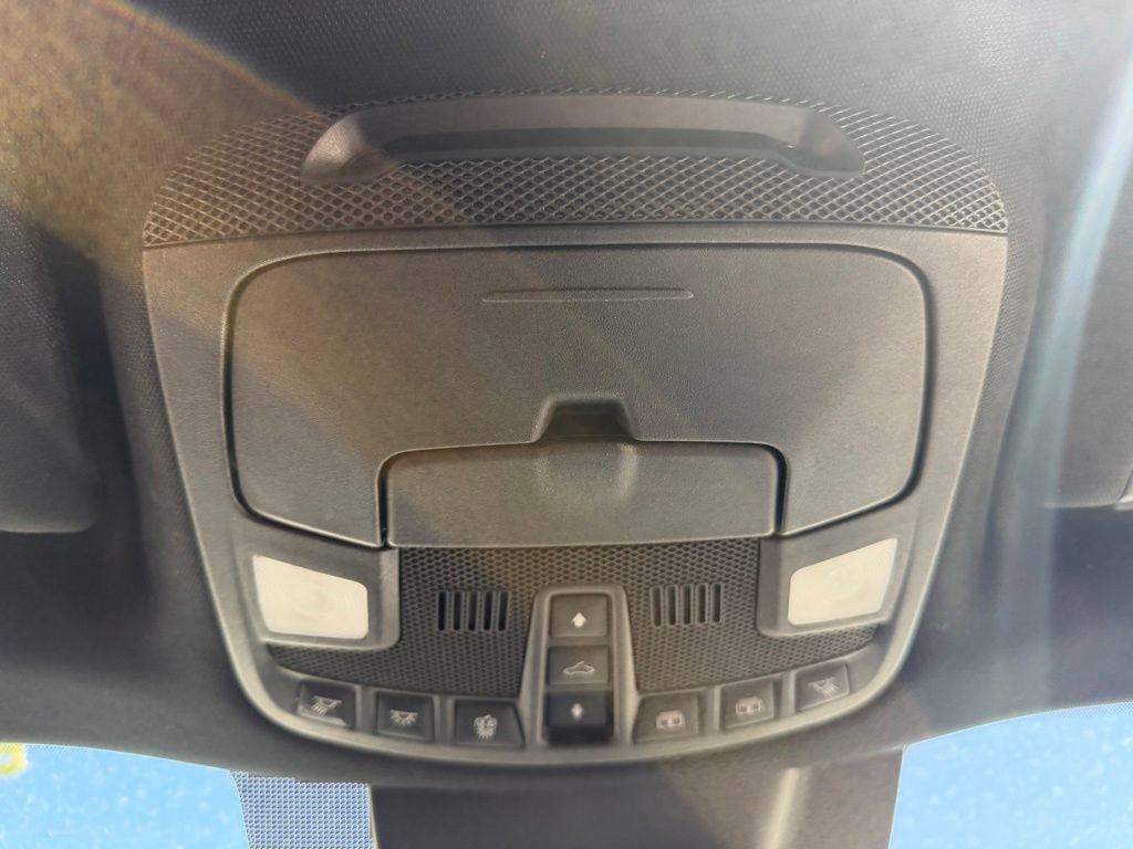 Used 2019 Ford Expedition Limited w/ Equipment Group 301A AWD/4WD image 29