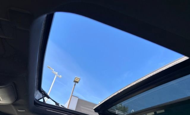 Used 2023 Chevrolet Suburban Z71 w/ Z71 Off-Road Package image 12