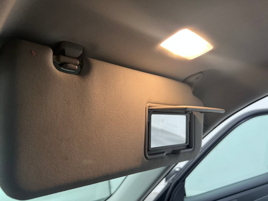 Used 2025 Toyota Highlander XLE FWD image 79