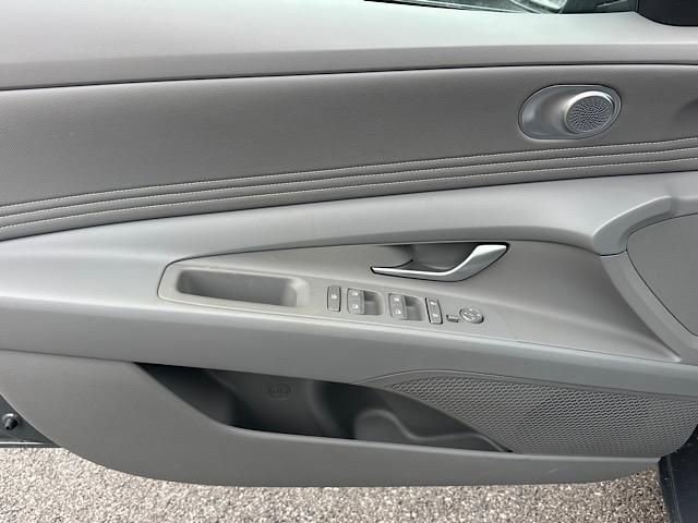New 2026 Hyundai Elantra Sport FWD image 8