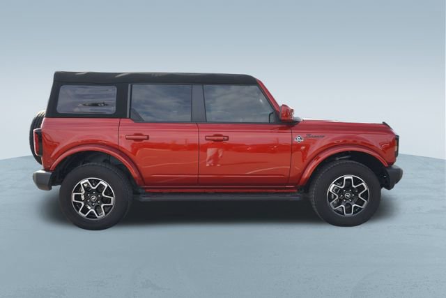 Used 2023 Ford Bronco Outer Banks image 9