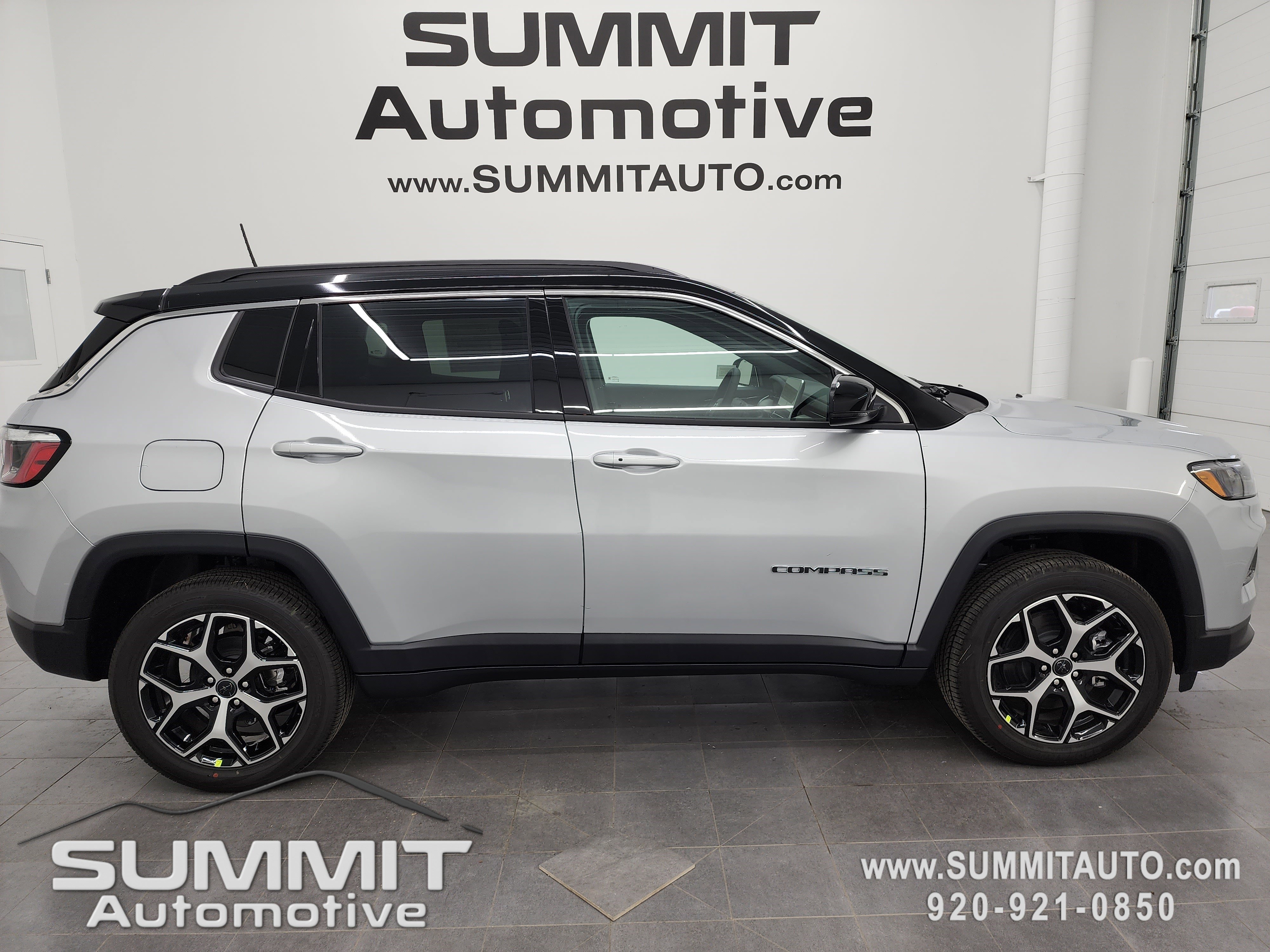 New 2026 Jeep Compass Limited w/ Sun, Sound & Navigation Group image 1