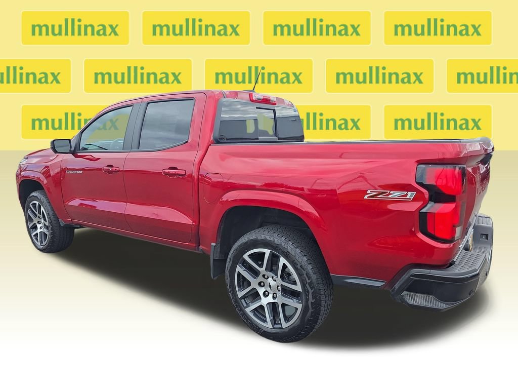 Used 2024 Chevrolet Colorado Z71 w/ Z71 Convenience Package 2 AWD/4WD image 11