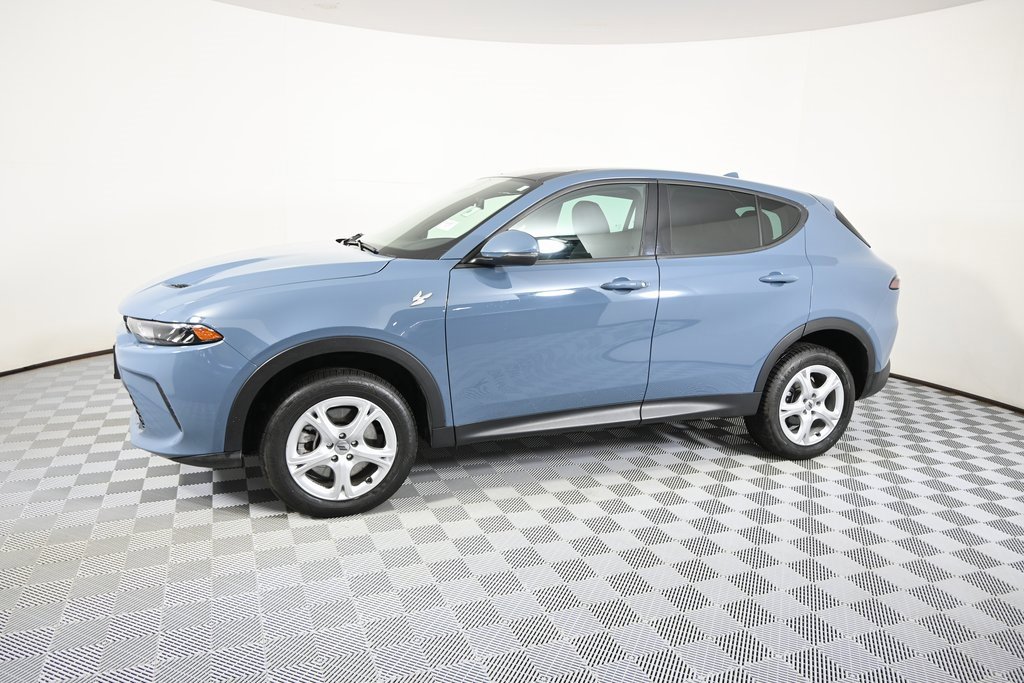 Used 2023 Dodge Hornet GT Plus image 2