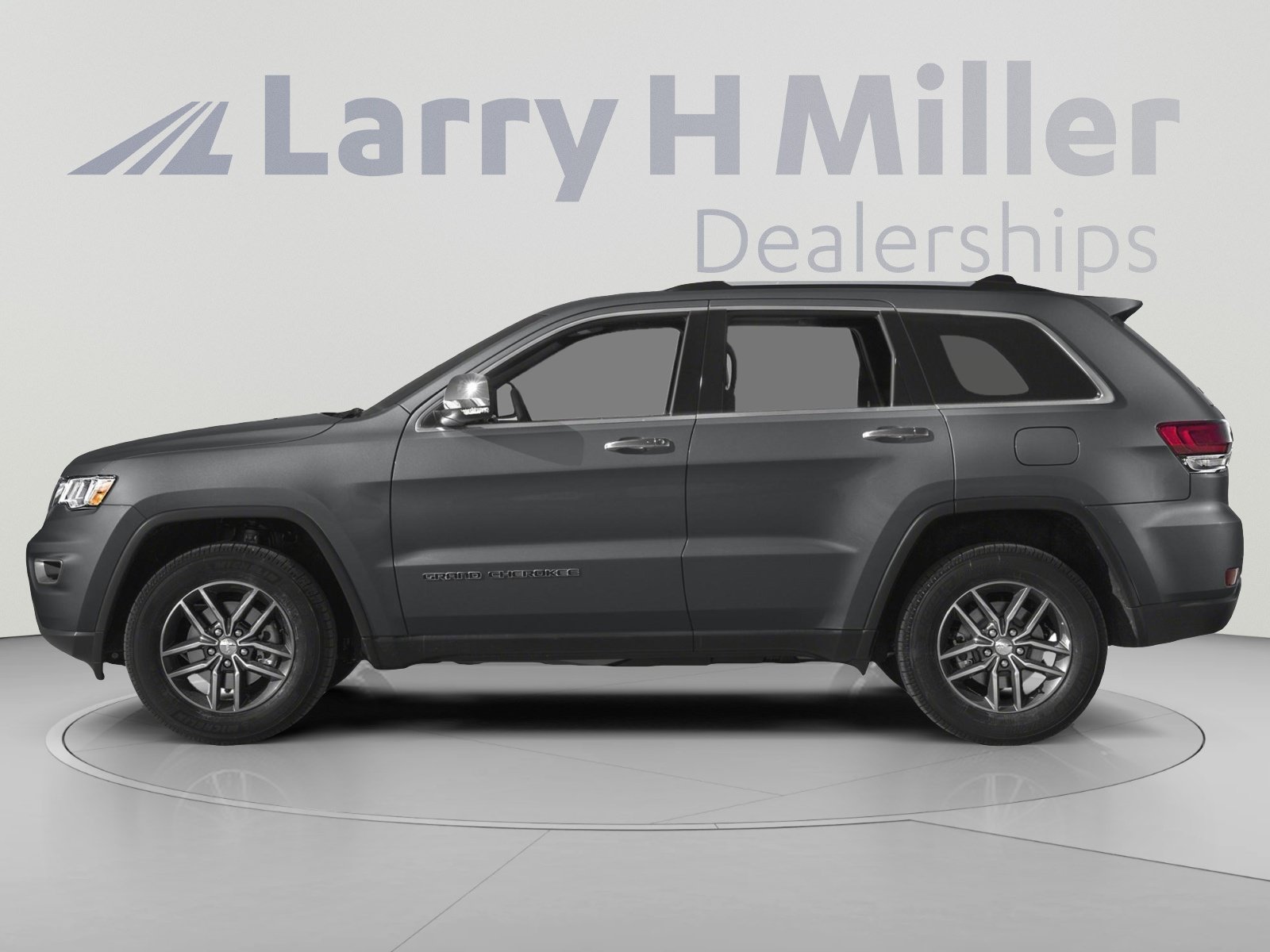 Used 2017 Jeep Grand Cherokee Limited w/ Trailer Tow Group IV AWD/4WD image 3