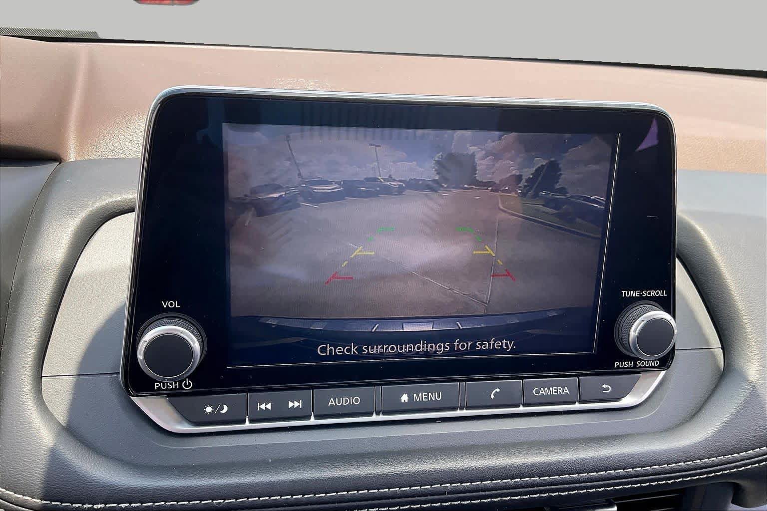 Used 2023 Nissan Rogue SV FWD image 25