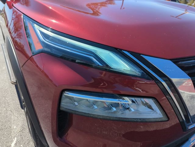 Certified 2021 Nissan Rogue Platinum image 17