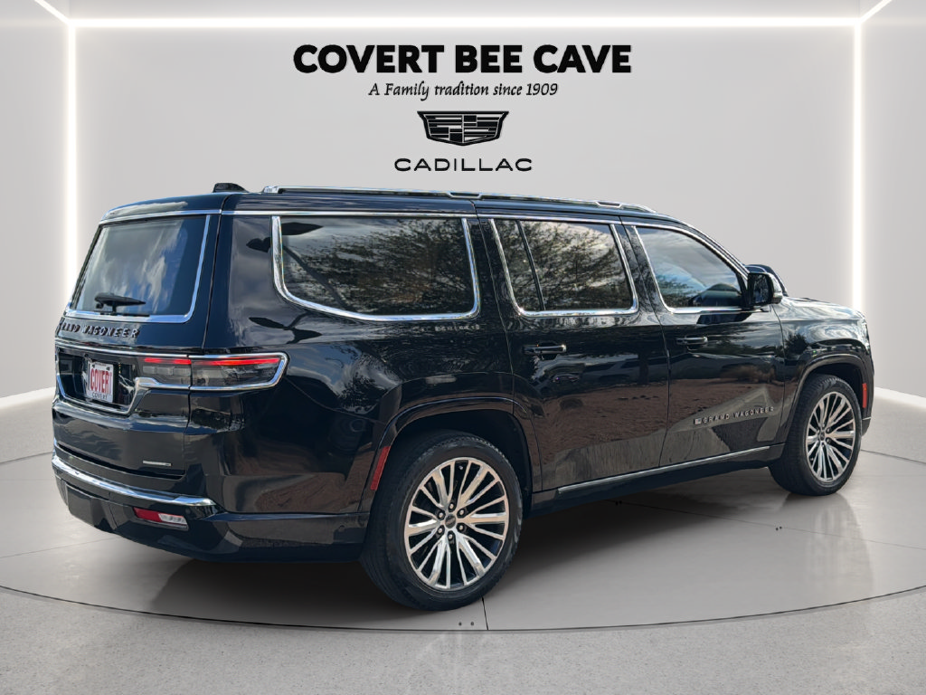 Used 2023 Jeep Grand Wagoneer Series III AWD/4WD image 7