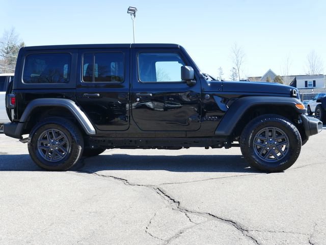 Used 2024 Jeep Wrangler Sport S image 7