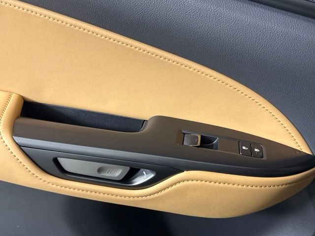 Used 2025 Lexus NX 250 FWD w/ Accessory Package (Z1) image 30