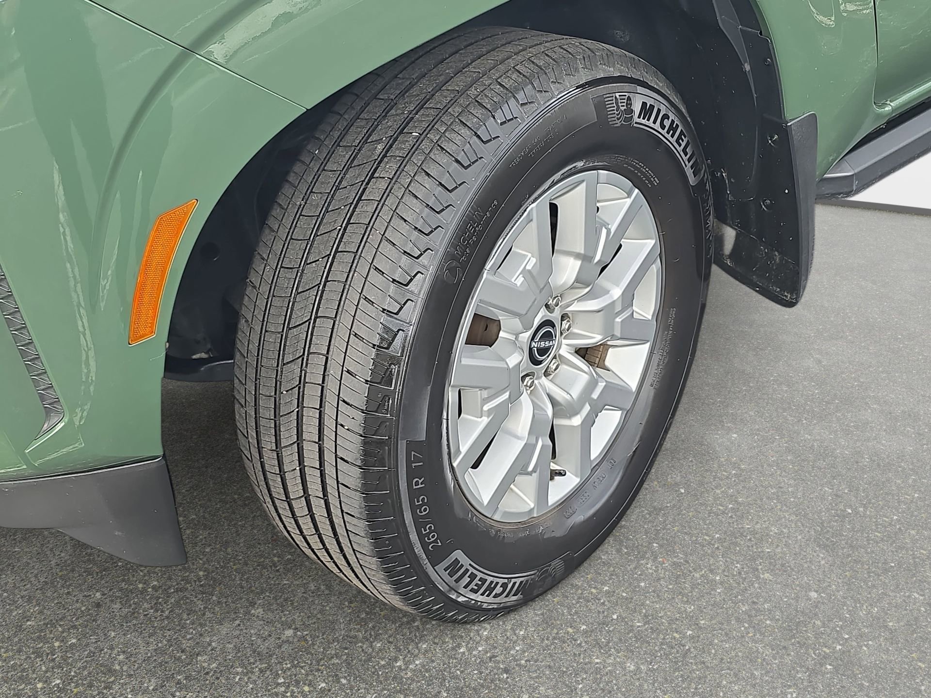 Used 2024 Nissan Frontier SV w/ SV Convenience Package RWD image 29