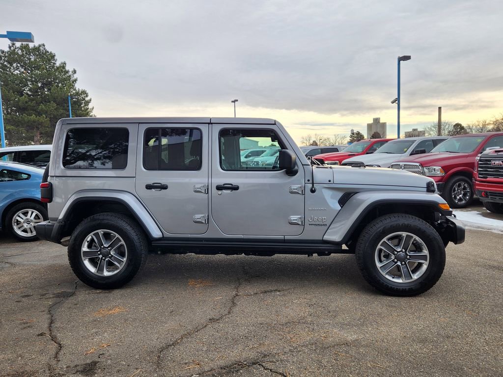 Used 2019 Jeep Wrangler Unlimited Sahara image 2