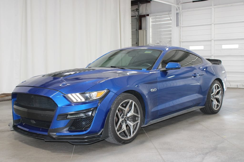 Used 2017 Ford Mustang GT RWD image 4