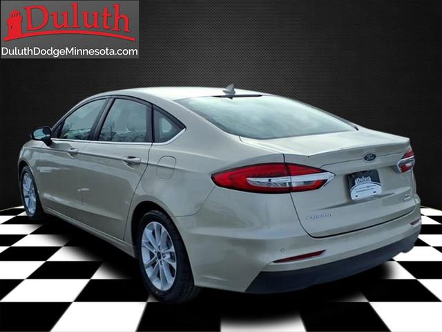Used 2019 Ford Fusion SE image 3
