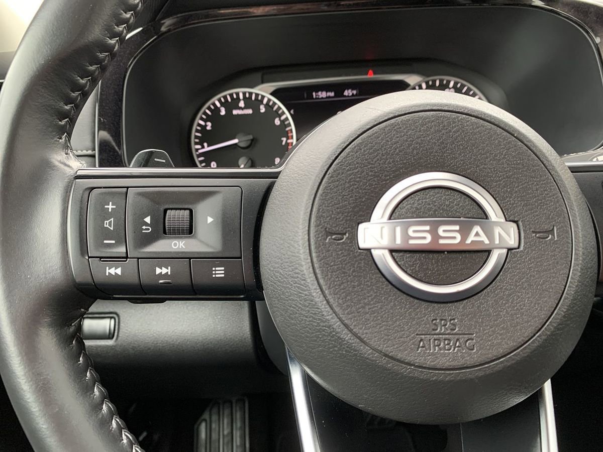 Used 2024 Nissan Pathfinder SV AWD/4WD image 18