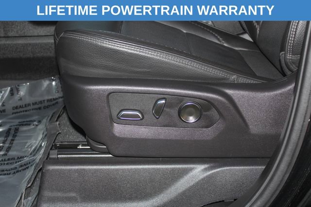 Used 2024 GMC Sierra 3500 Denali w/ Denali Reserve Package image 19