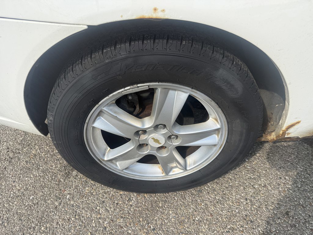 Used 2005 Chevrolet Malibu LS image 8