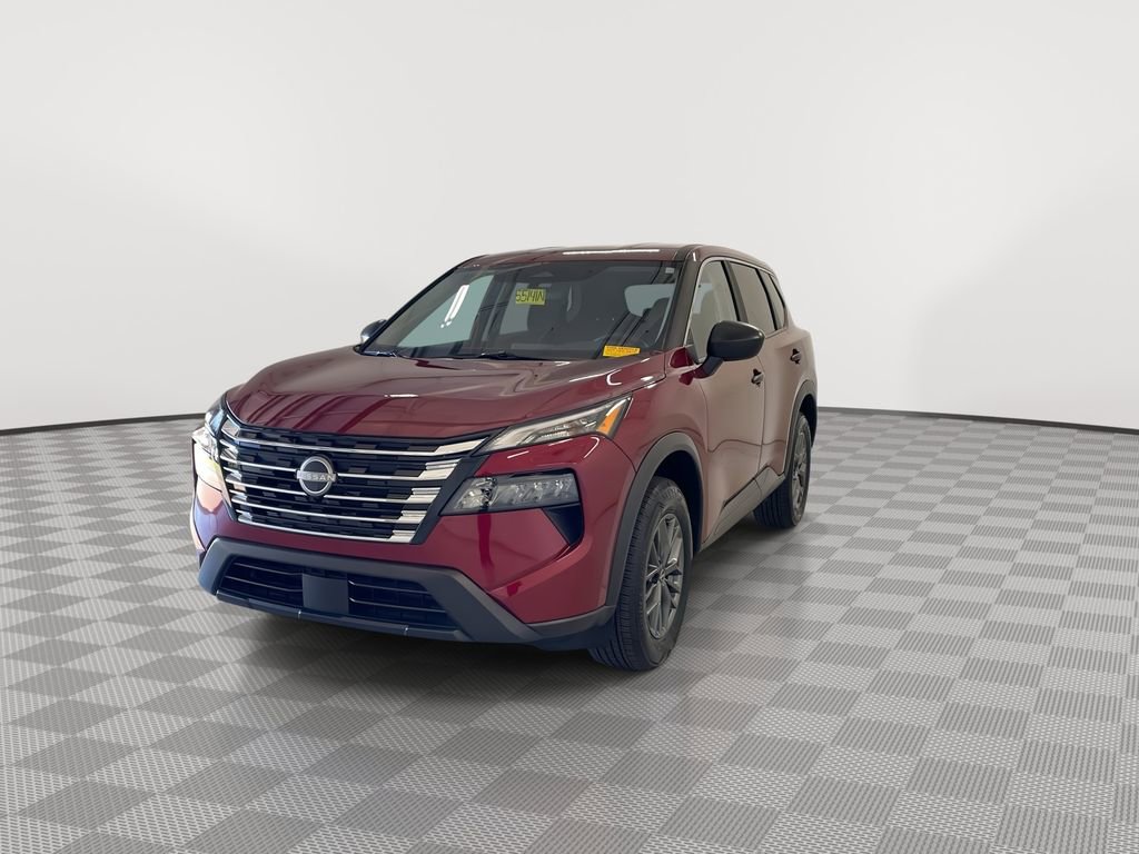 Certified 2025 Nissan Rogue S FWD image 4