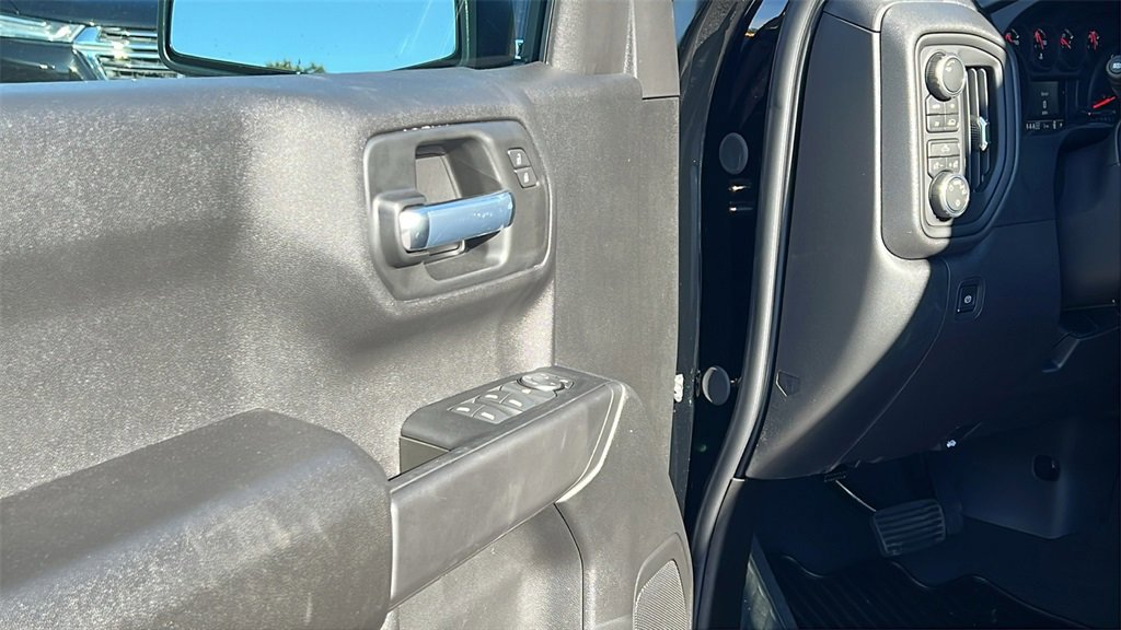 New 2026 Chevrolet Silverado 1500 Custom image 13