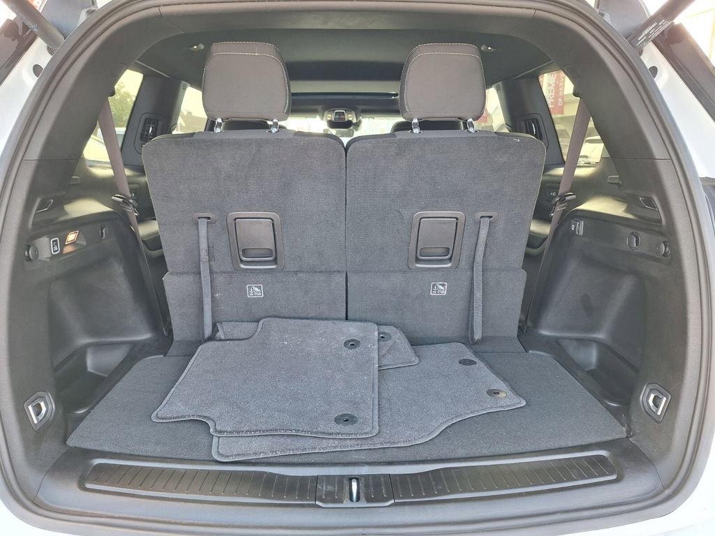 Used 2025 Jeep Grand Cherokee L Laredo w/ Luxury Tech Group I image 27