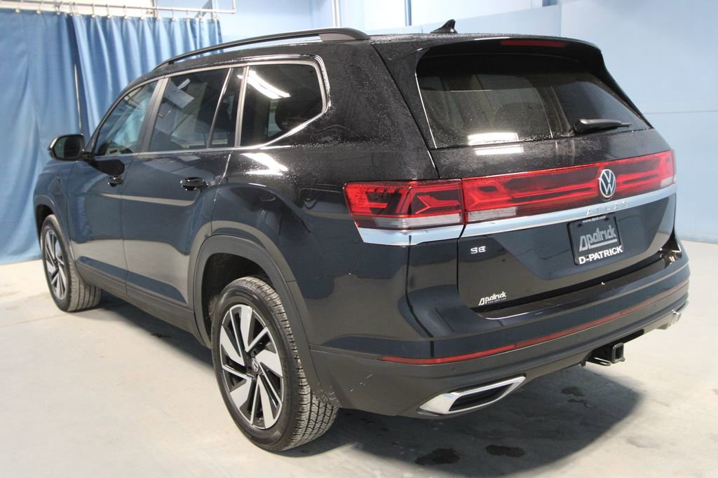 Used 2025 Volkswagen Atlas SE image 25