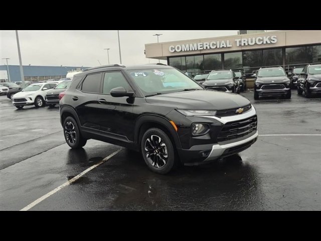 Certified 2021 Chevrolet TrailBlazer LT w/ Convenience Package image 2