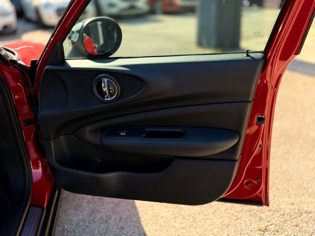 Used 2016 MINI Cooper Clubman image 14