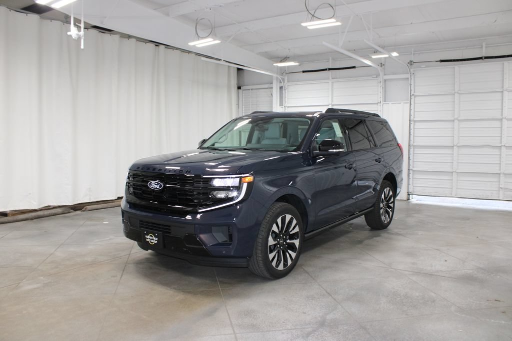 New 2027 Ford Expedition Platinum RWD image 3