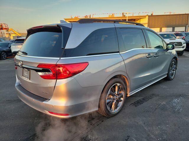 Used 2023 Honda Odyssey Elite image 7