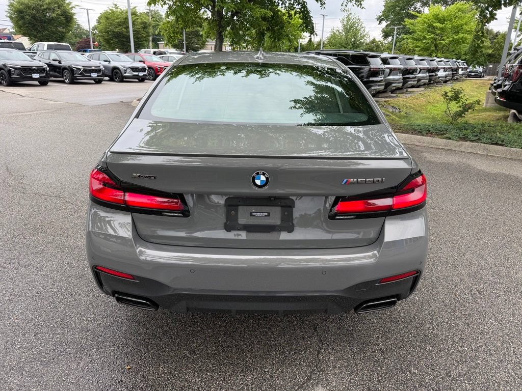 Used 2021 BMW M550i xDrive w/ Executive Package AWD/4WD image 4