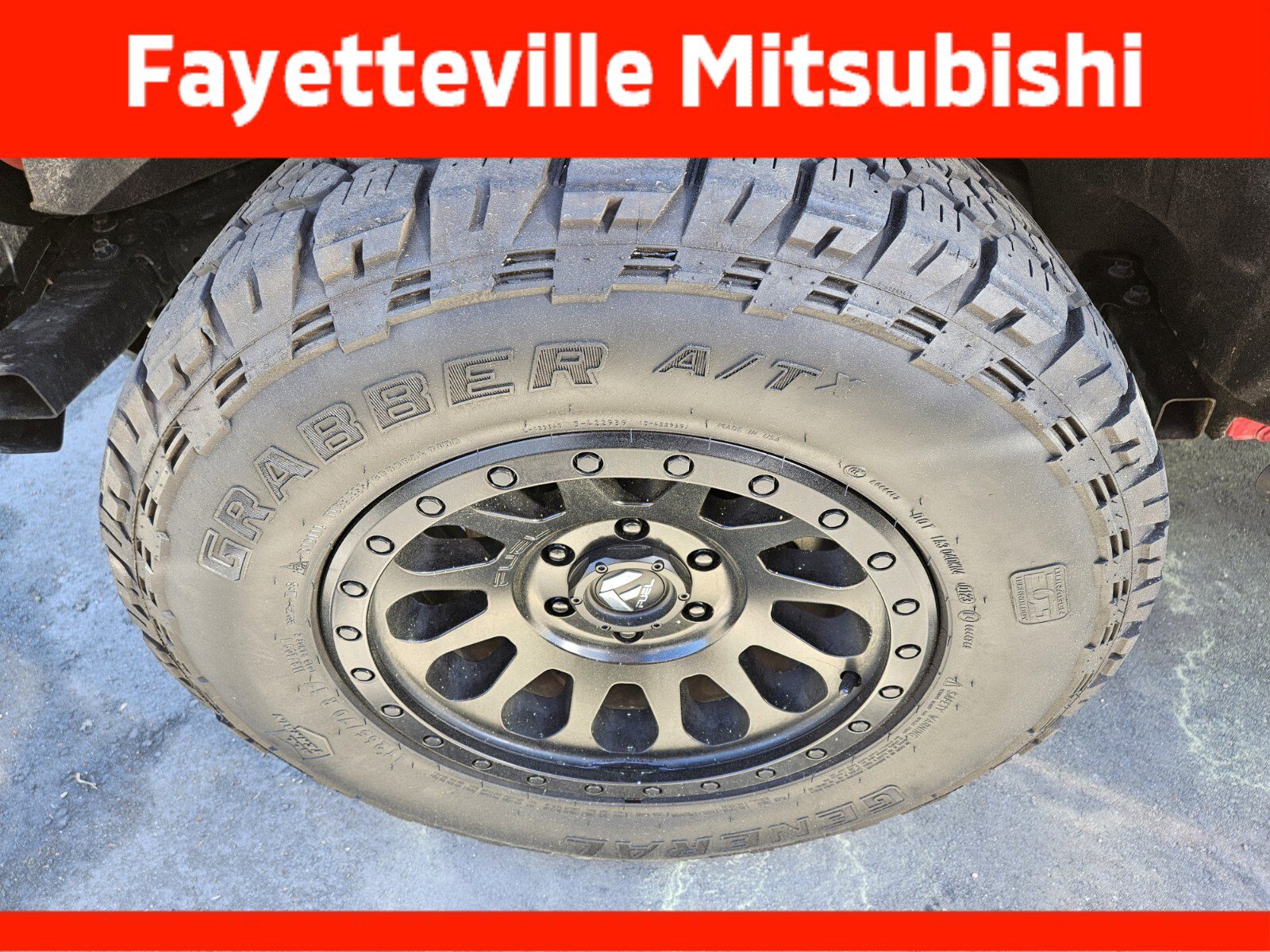 Used 2023 Ford Bronco Black Diamond image 12