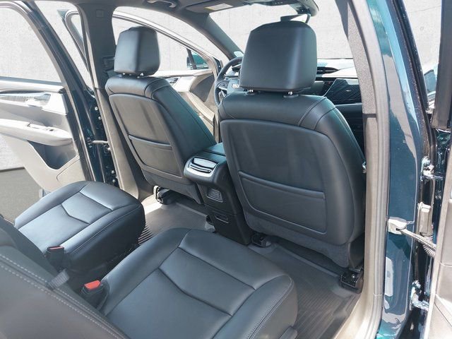 Used 2025 Cadillac XT6 Premium Luxury w/ Technology Package image 11