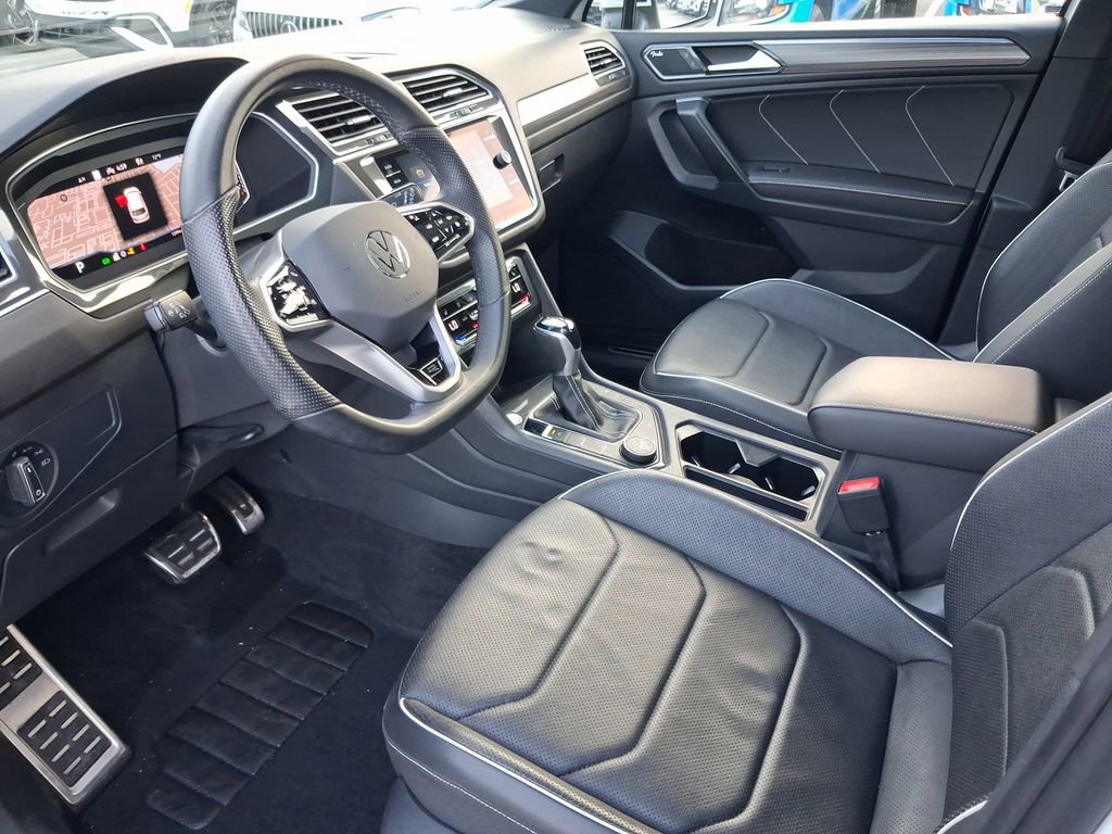 Certified 2022 Volkswagen Tiguan SEL R-Line AWD/4WD image 13