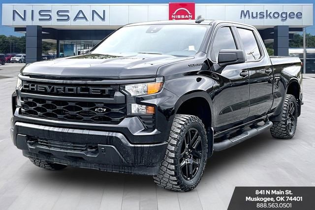 Used 2023 Chevrolet Silverado 1500 Custom w/ Rally Edition image 3