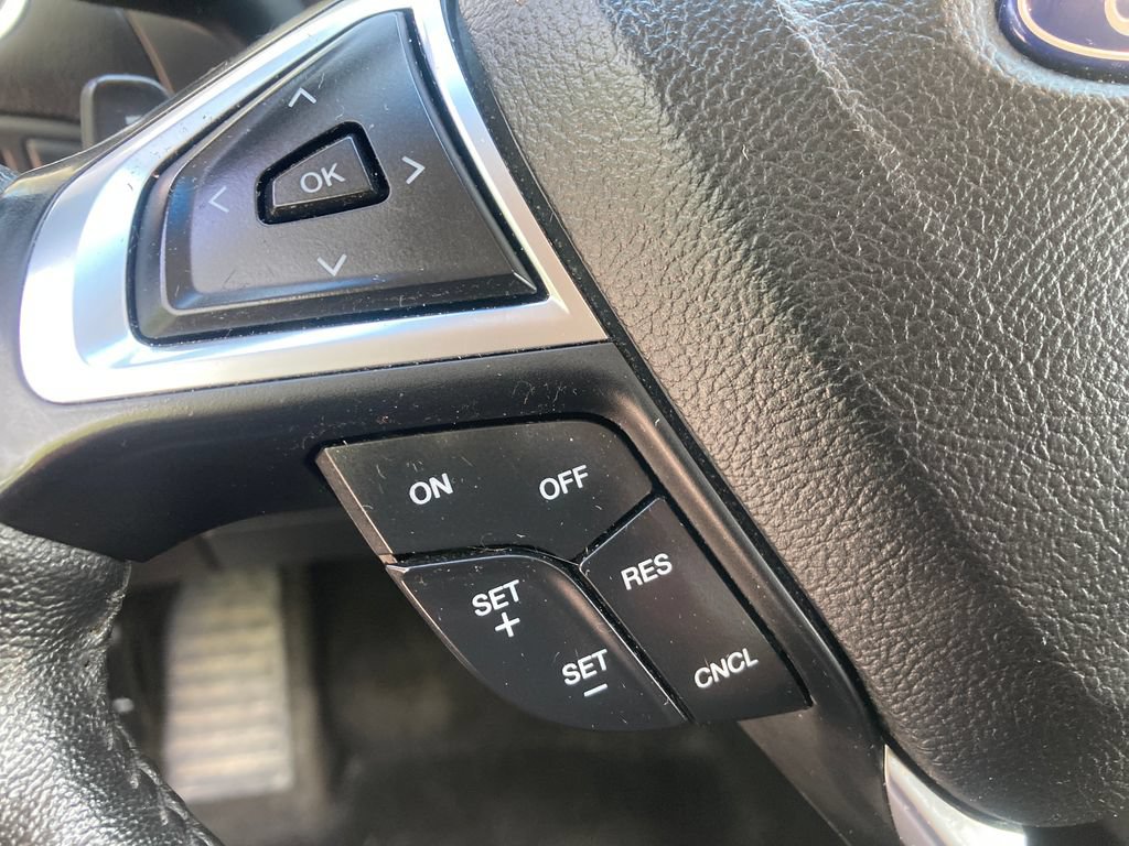 Used 2018 Ford Edge Titanium w/ Cold Weather Package AWD/4WD image 43