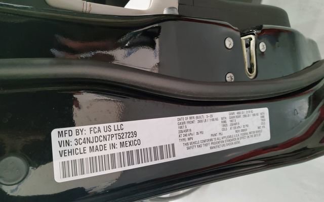 Used 2023 Jeep Compass Limited w/ Elite Group AWD/4WD image 44