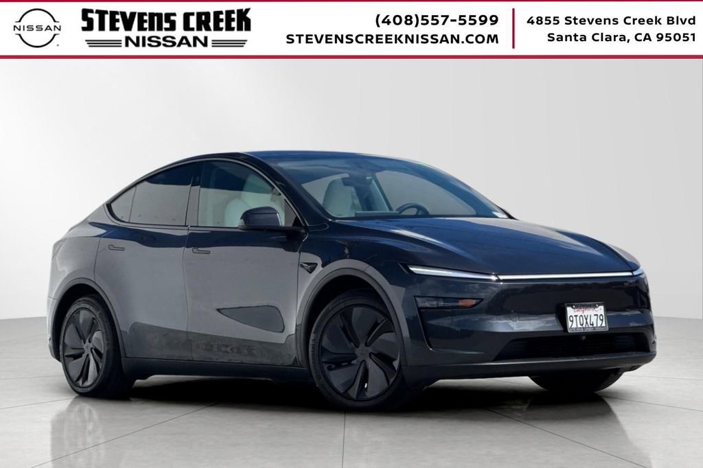 Used 2026 Tesla Model Y Long Range image 1